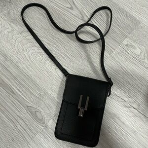 Touchscreen window purse